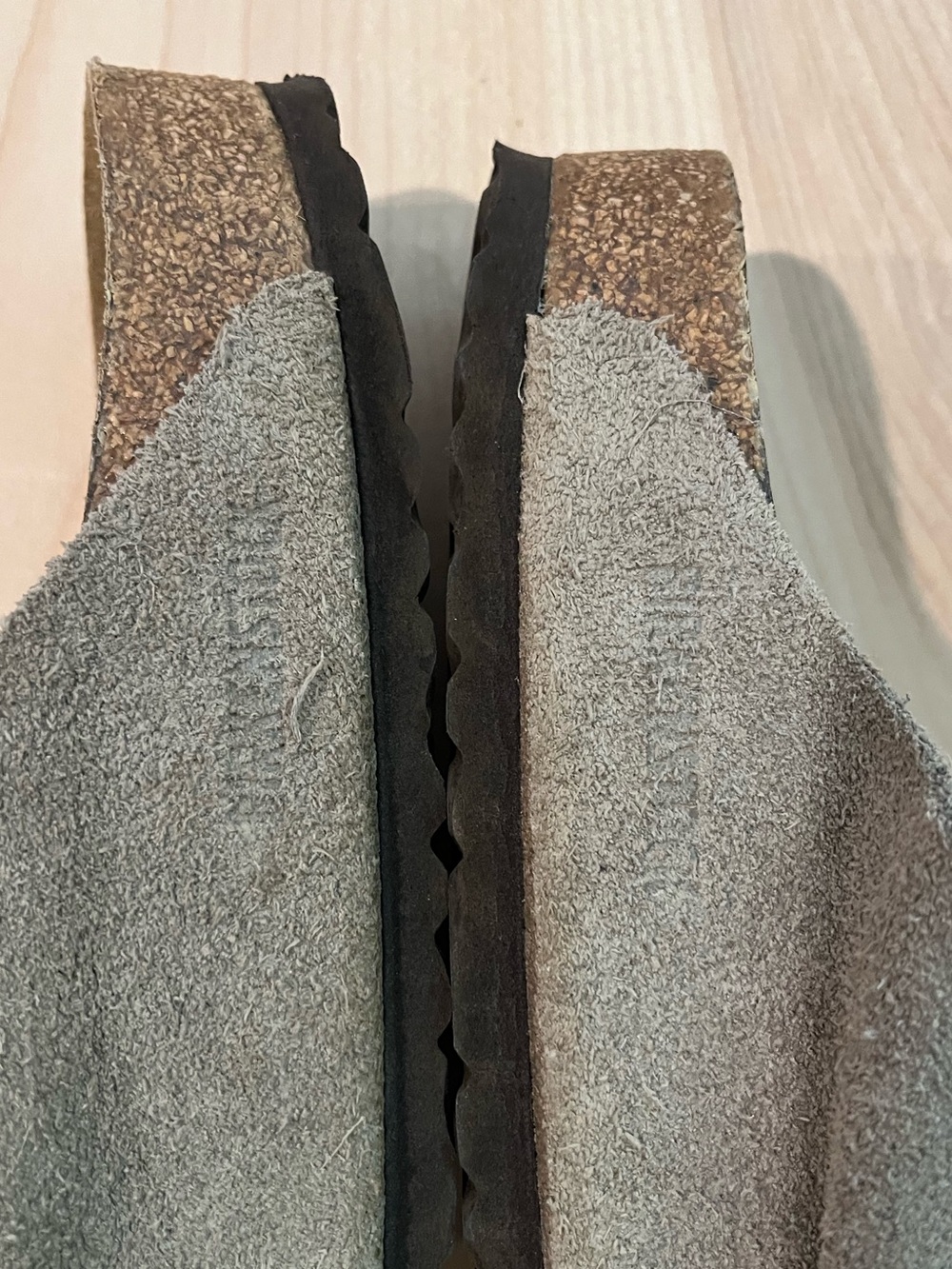 Birkenstock Arizona Taupe Suede Leather Sandals Size 41 US 10 - 10.5 Unisex - Picture 5 of 8